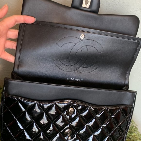 Chanel Classic Quilted Double Flap Black Patent Leather Jumbo Bag - Picture 9 of 17